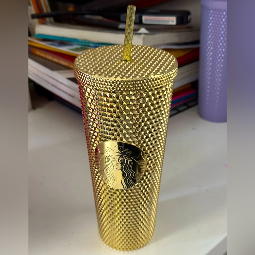 RARE Starbucks Gold Studded Tumbler 2022 Fall Winter Holiday Bling 24 oz - Venti